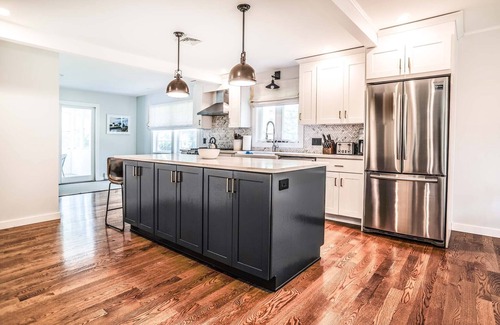 Zena House | Modern Farmhouse w/Saltwater Pool, Game Room, Spa Baths - 5 Min to Woodstock