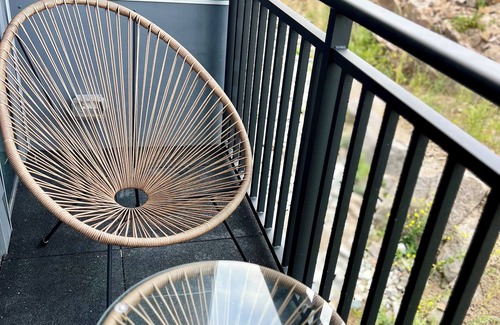 Quincy Apartment | Modern Luxury Apartment in the Heart of Quincy