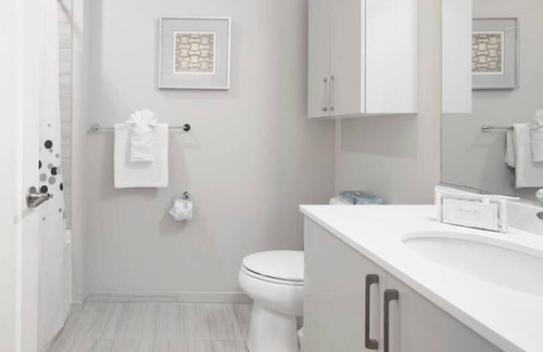 Central-Maverick Square - Paris Street Apartment | Modern Studio | Upscale Amenities | East Boston | by GLS