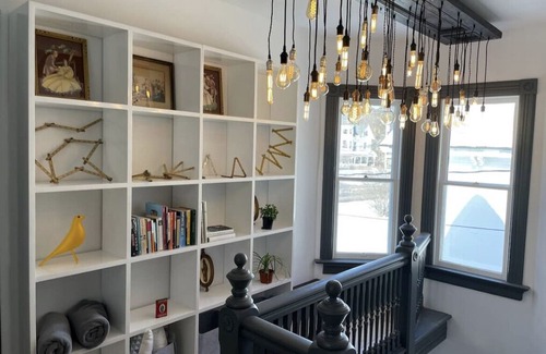 Delhi House | Modern Victorian House W/ HotTub on Main St Delhi