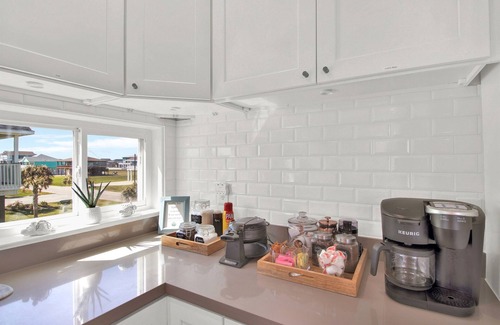 Indian Beach House | Ocean+Bay Views|Hot Tub|Golf Cart|TIKI BAR|Premium