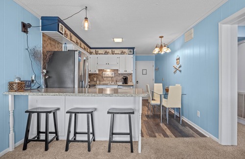 Morehead City Condo | Ocean-view condo with beach access, WiFi, pool, washer/dryer, & AC