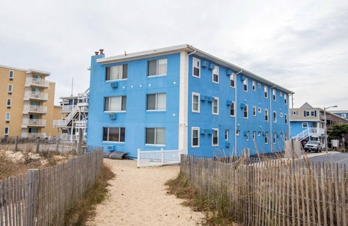 Midtown Ocean City Condo | Oceanfront condos with 3 night minimum rentals and linens included!