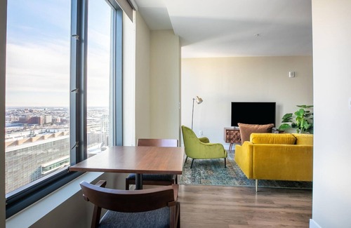 Theatre District Apartment | Pet-Friendly Furnished 1BR in Boston w/ Gym