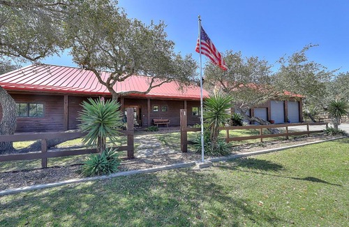 Rockport House | Pintail Lodge