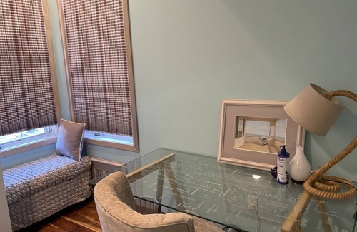 Centerport Resort | Private room ∙ 1 guest