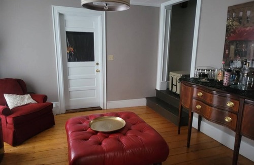 Hallowell Resort | Private room ∙ 1 guest