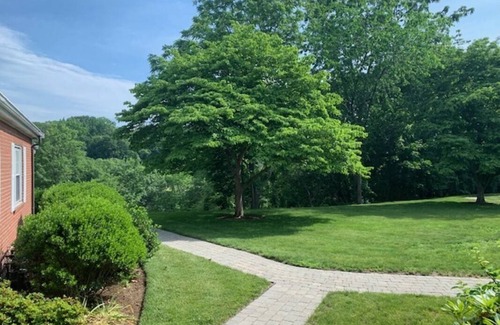 Hunnewell Hill Resort | Private room ∙ 1 guest