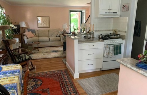 Hunnewell Hill Resort | Private room ∙ 1 guest