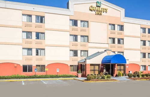 Spring Valley Hotel | Quality Inn Spring Valley - Nanuet