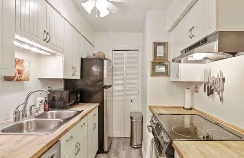 Annandale Condo | Quiet, Remodeled 1BR/1BA Condo in Annandale, VA w/pool near DC