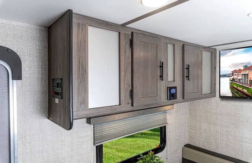 Cherry Creek RV Rental | Recreational vehicle (RV) ∙ 1 bedroom ∙ 2 guests