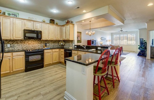 Sandbridge Condo | Seaside Delight | 350 ft from the beach | Community Pool