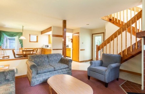 Shawnee On Delaware Condo | Shawnee Village - Spacious 2 Bedroom Villa