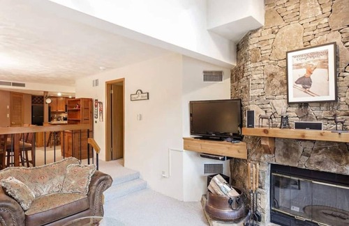 Seven Springs House | Ski-In/Ski-Out Sunridge Community Condo at 7 Springs Resort