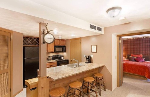 Seven Springs House | Ski-In/Ski-Out Sunridge Community Condo at 7 Springs Resort