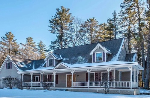 Intervale House | Spacious Cape Retreat in Bartlett - Sunroom + Loft