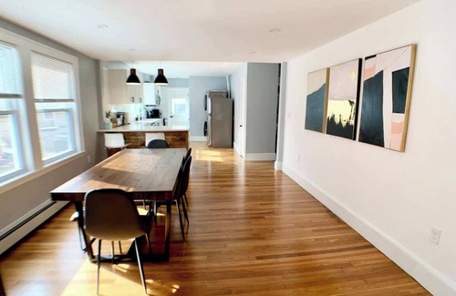 Arlington Condo | Spacious Luxury 3 BR, Spotless, W/D, Parking