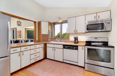 Bethel House | Sparrowhawk Mountain Retreat | 3 Bed, 2.5 Bath