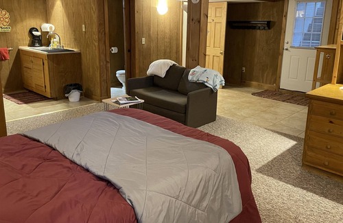 Stowe Apartment | Stowe Vermont Private Basement Studio