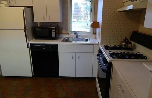 Stowe Area House | STOWE, VT 2+ Bedrooms - President's Week 2024