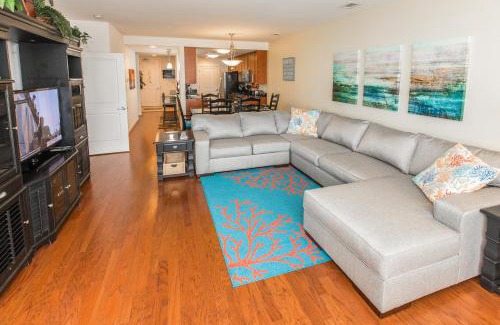 Sandbridge Apartment | The Sanctuary - Sun, Surf, Sand A314