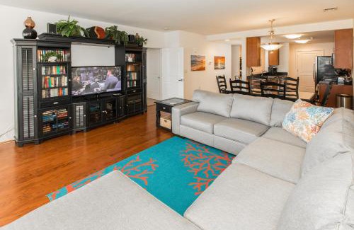Sandbridge Apartment | The Sanctuary - Sun, Surf, Sand A314
