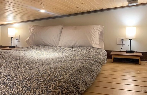 Greenwich House | Tiny House on the Battenkill River