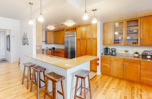 Sandbridge Condo | Two-story penthouse with huge bay views & pools - steps to beach