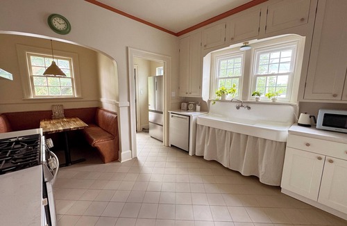 Erie House | Upper State Street Retreat