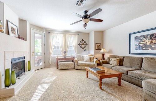 Kierland Condo | 125 m² Condo ∙ 2 bedrooms ∙ 6 guests