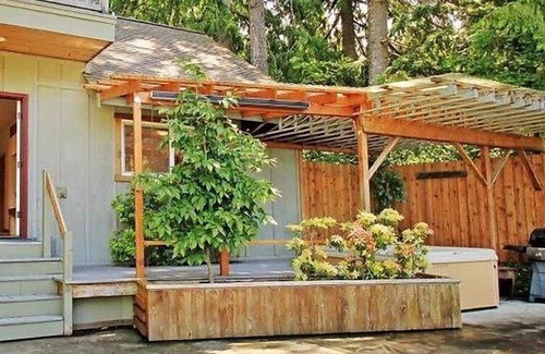 Glacier House | Vacation home 70MBR Pet Friendly Cabin w/ Hot Tub in Mount Baker/Glacier - 8 persons, 3 bedrooms