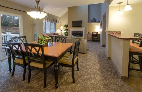 Brownsville Villa | Villa ∙ 3 bedrooms ∙ 8 guests