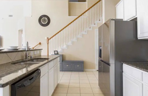 Klein House | Villa Grande with Climatized Pool, SPA, Yoga Room/Playroom, BBQ, Fast WI-FI