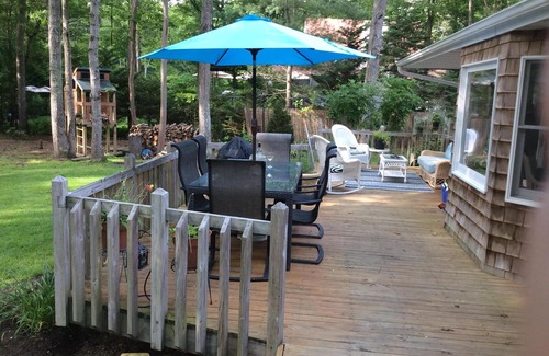 Clearwater Beach House | Walk to private beach in Clearwater