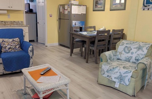 Wilmington Beach Condo | ~ Winter Months AVAIL - REMODELED ~ SeaMist Seas - Steps to the beach, Pool