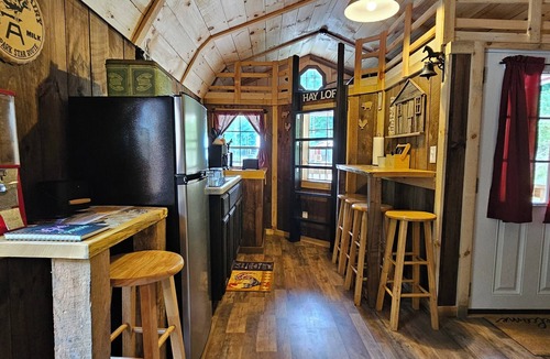 Freeman Cabin | 1 BR/1BR Lofted Cabin West Virginia Hatfield McCoy ATV Trails