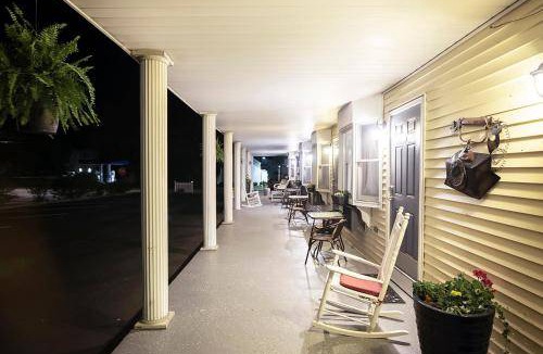 Conway House | 1000 m² Motel ∙ 5 guests