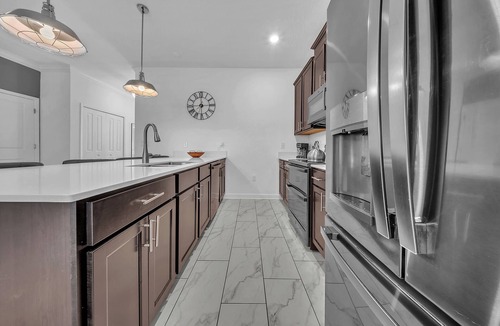 Four Corners Villa | 1010 SS - Modern Comfort Oasis