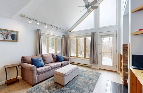 Thornton Condo | 102 m² Condo ∙ 2 bedrooms ∙ 6 guests