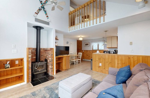 Thornton Condo | 102 m² Condo ∙ 2 bedrooms ∙ 6 guests