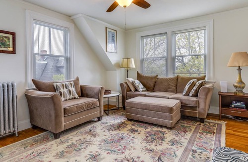 South Providence Apartment | 111 m² Apartment ∙ 1 bedroom ∙ 2 guests
