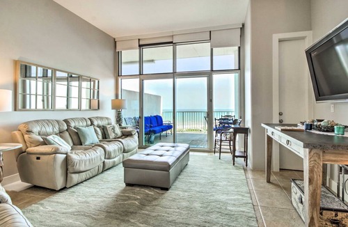 Galveston Apartment | 111 m² Apartment ∙ 3 bedrooms ∙ 6 guests