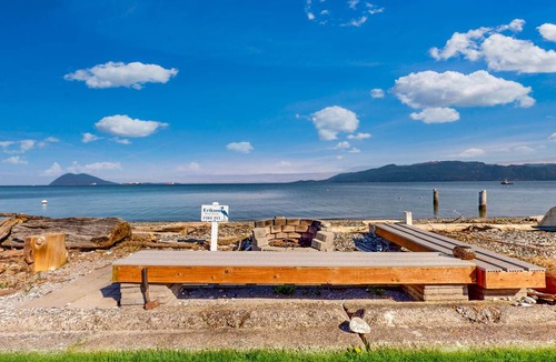 Bow House | 111 m² House ∙ 2 bedrooms ∙ 8 guests