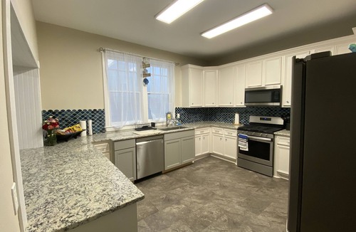 San Jacinto House | 12-Bedroom Home with Private Pool & Large Yard, About Half Mile to Beach