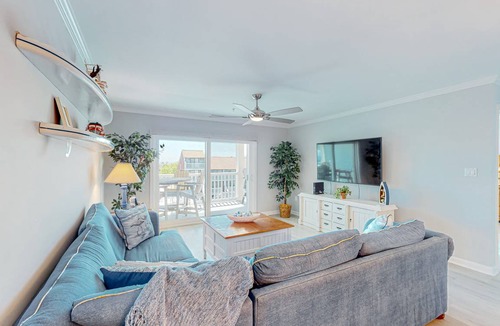 Heron Harbour Isle Condo | 126 m² Condo ∙ 3 bedrooms ∙ 6 guests