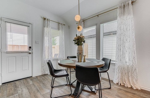 Barker House | 130 m² House ∙ 3 bedrooms ∙ 8 guests
