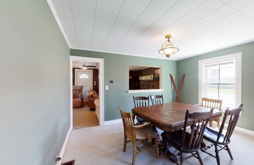 Montgomery Center House | 131 m² House ∙ 3 bedrooms ∙ 10 guests