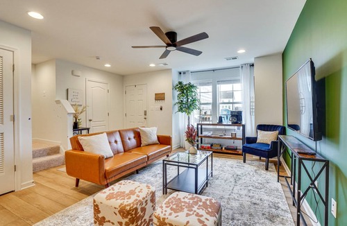 Charles Town Apartment | 139 m² Apartment ∙ 3 bedrooms ∙ 6 guests