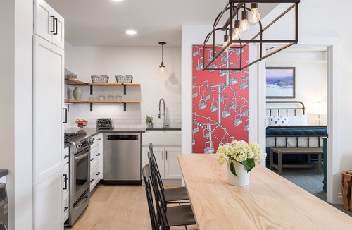 Stowe Area Cabin | #1410A | 2bdrm | Lookout | 4th floor renovated space